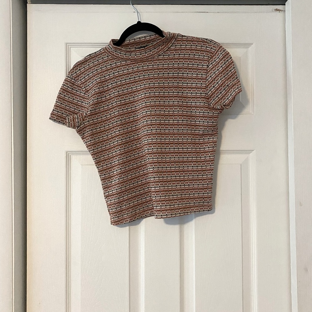 Really cute short sleeve turtle neck